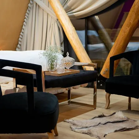 3 Hills Boutique - The Ranch Experience