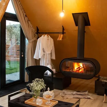 3 Hills Boutique - The Ranch Experience