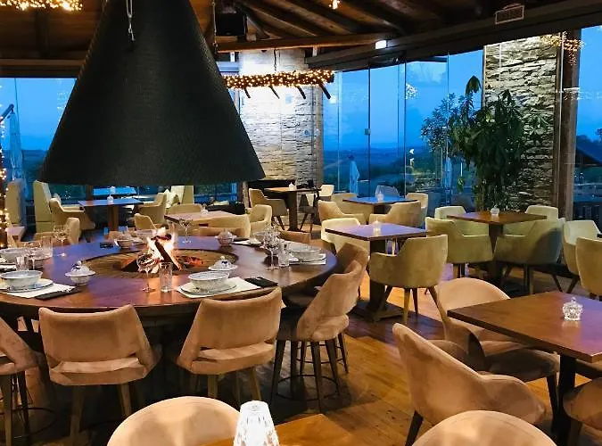 3 Hills Boutique - The Ranch Experience Hotel Trilofos