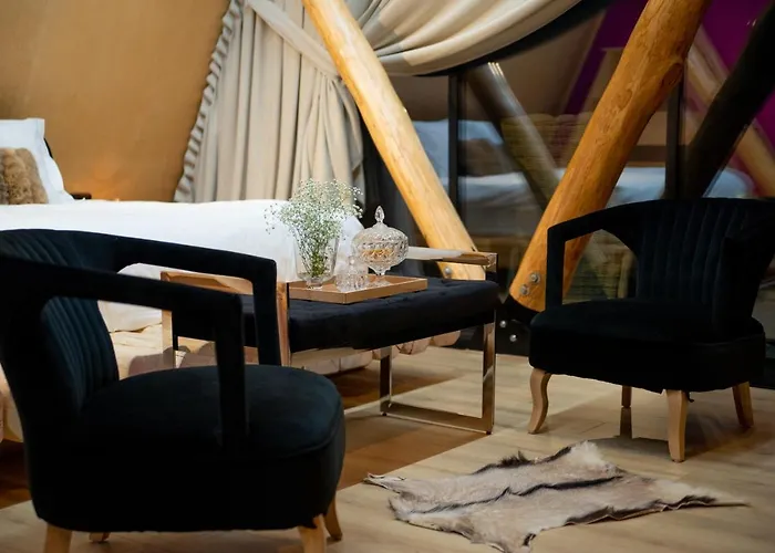 3 Hills Boutique - The Ranch Experience